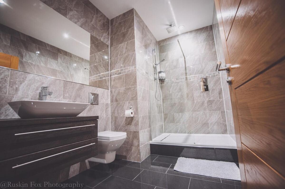 Impressive 3 Bedroom แอเบอร์ดีน ภายนอก รูปภาพ