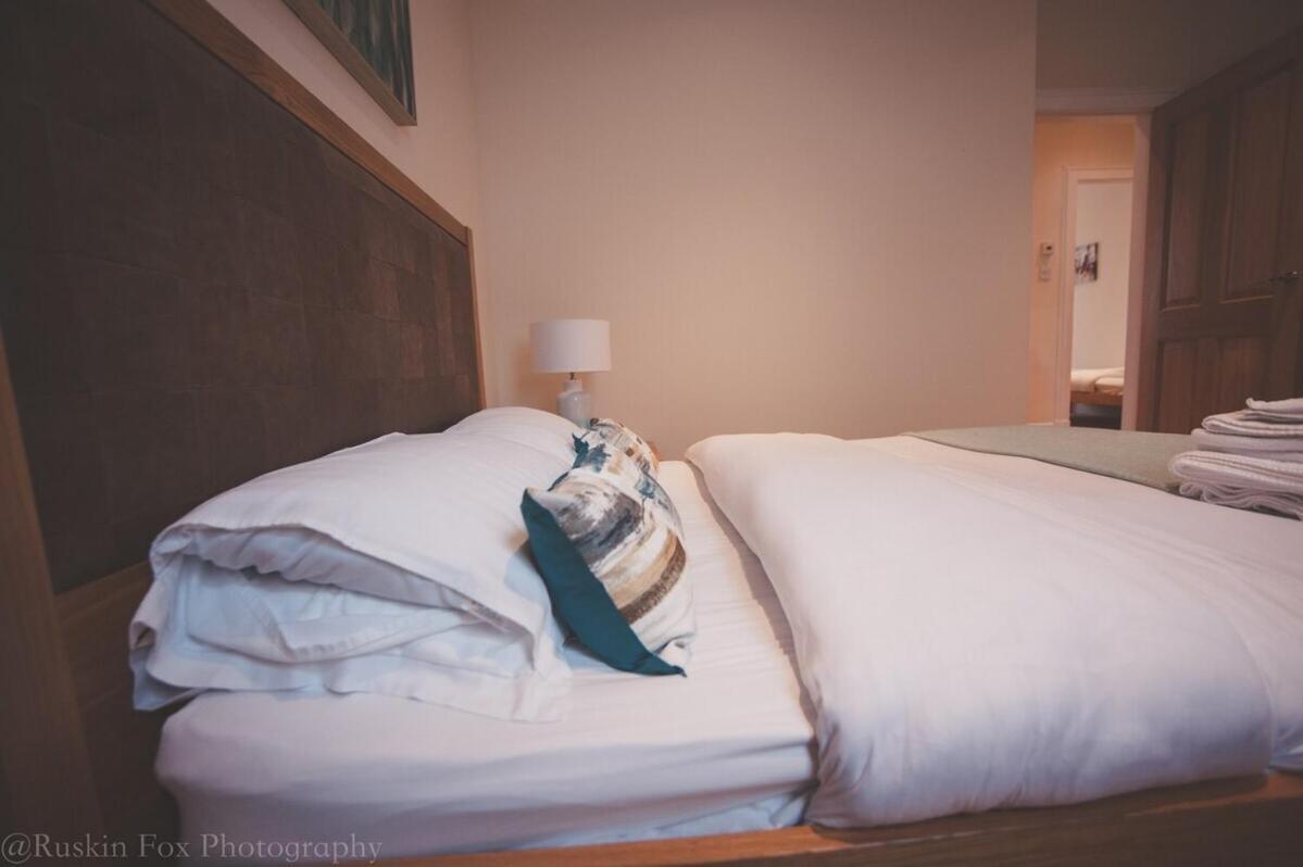 Impressive 3 Bedroom แอเบอร์ดีน ภายนอก รูปภาพ