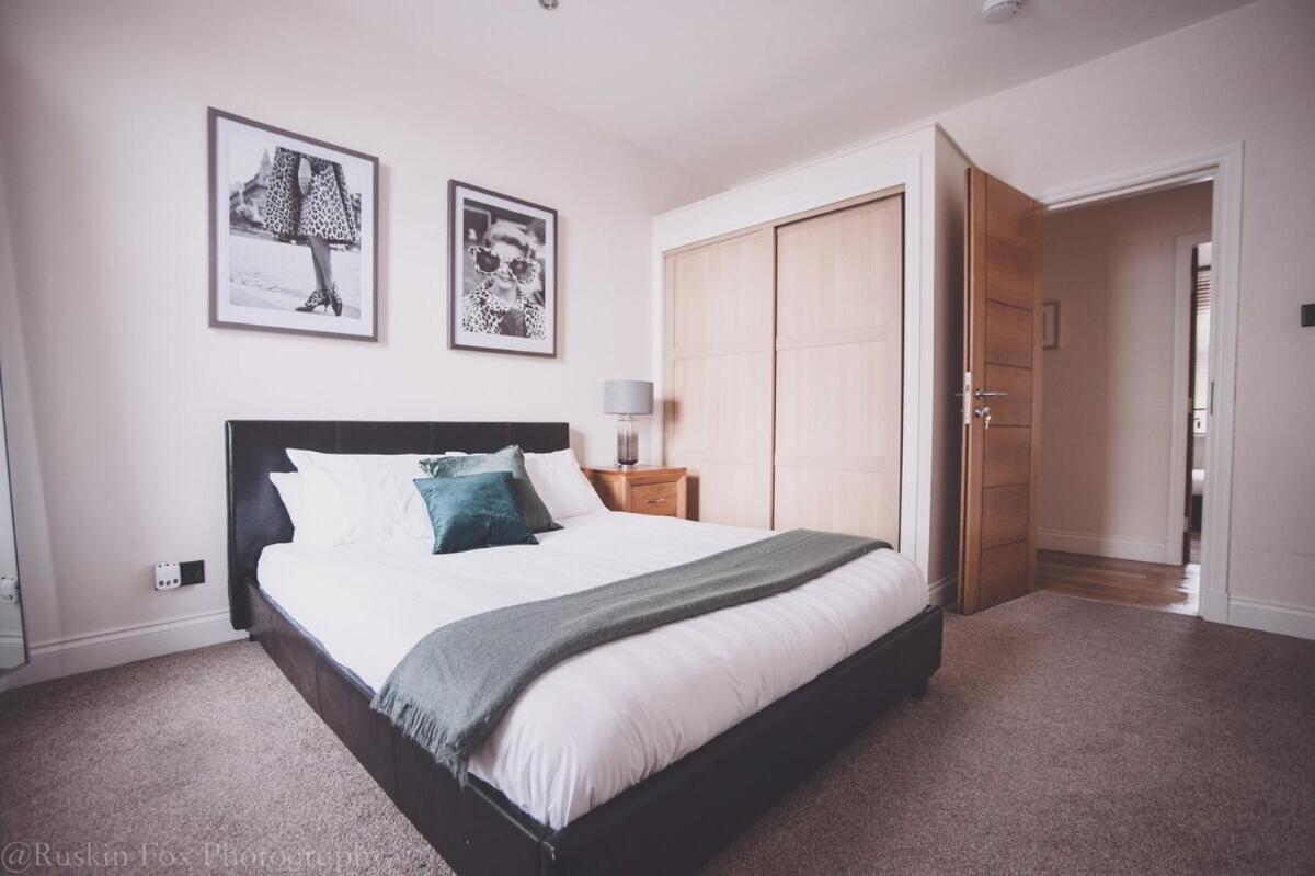 Impressive 3 Bedroom แอเบอร์ดีน ภายนอก รูปภาพ