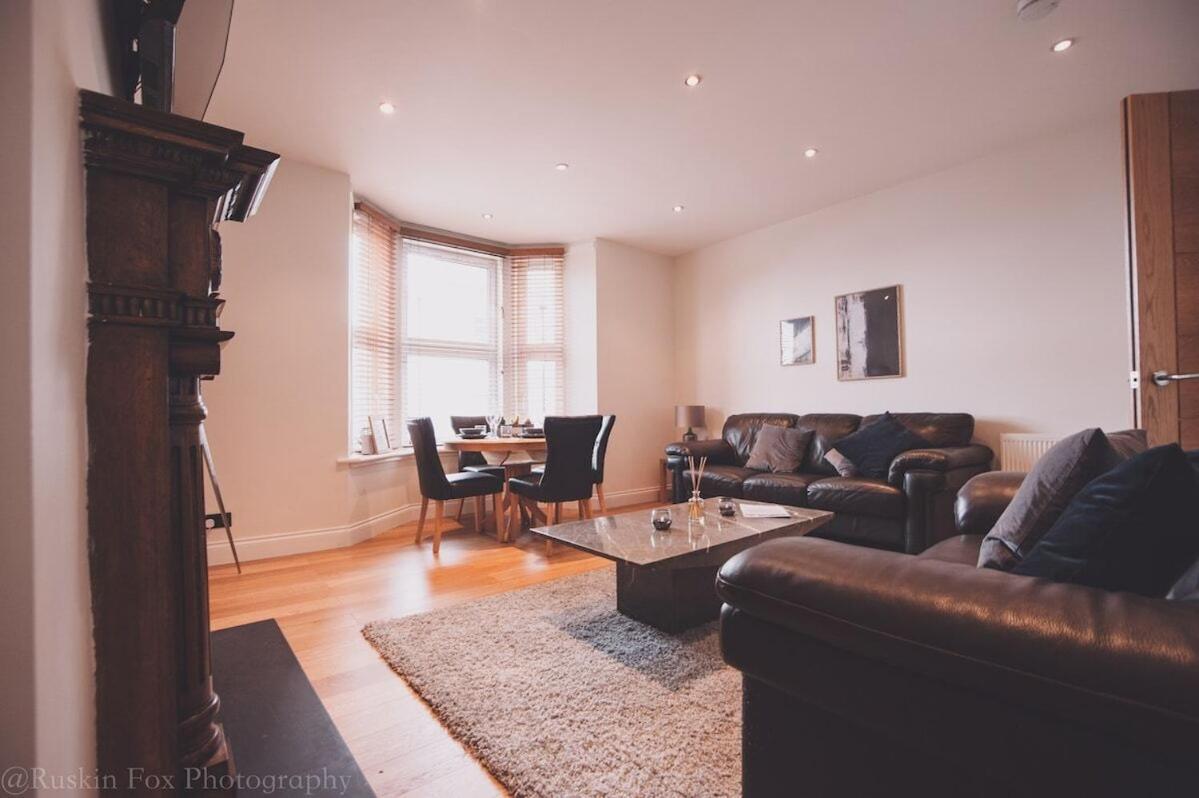 Impressive 3 Bedroom แอเบอร์ดีน ภายนอก รูปภาพ